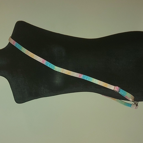 🎉FREE WITH PURCHASE🎉 Rainbow Purse Strap - Picture 1 of 5